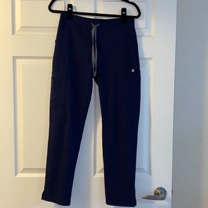 FIGS YOLA skinny scrub pants *navy blue